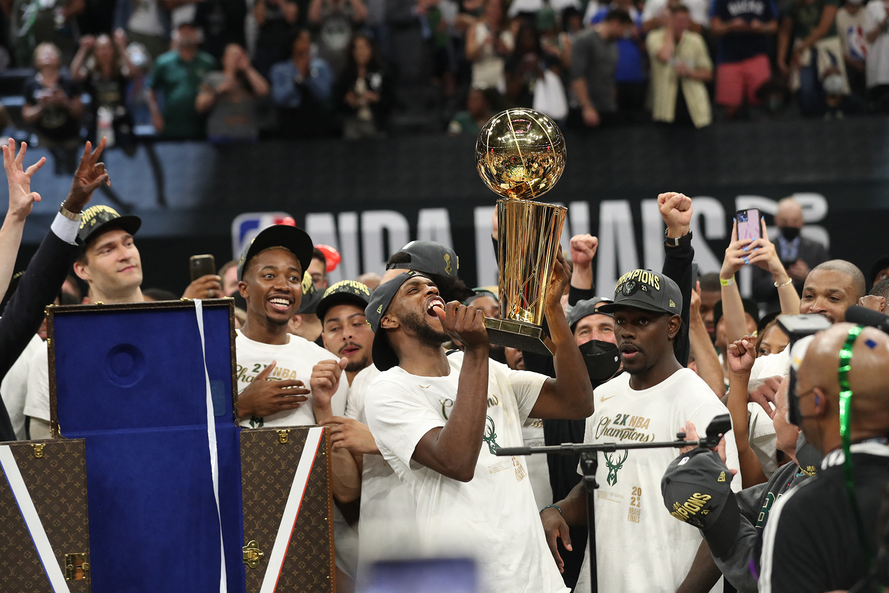 Milwaukee Bucks capture 1st NBA championship in 50 years