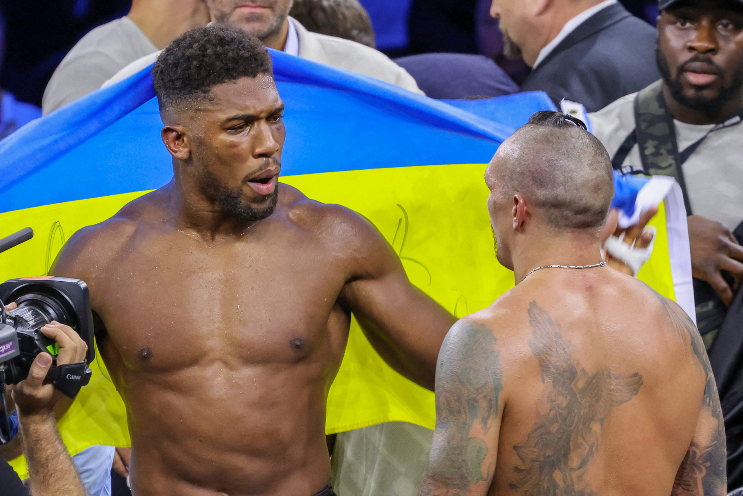 Anthony Joshua Claims He Wants People To 'Bow Down To Him' After He Beats  Andy Ruiz Jr - SPORTbible