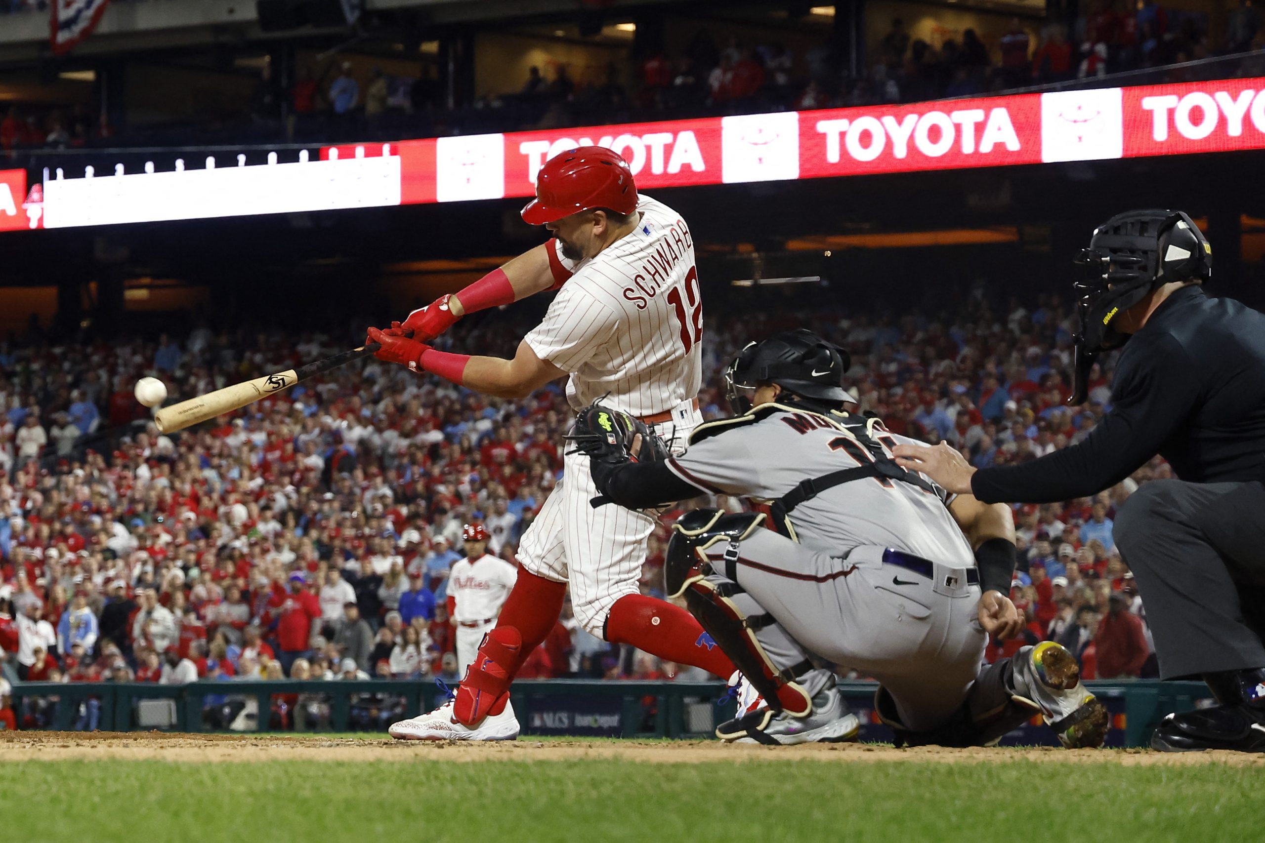 Kyle Schwarber, Aaron Nola lead Phillies to 10-0 rout of D-backs